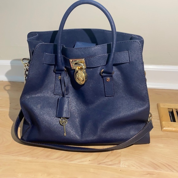 Navy Michael Kors Hamilton bag - Picture 2 of 8